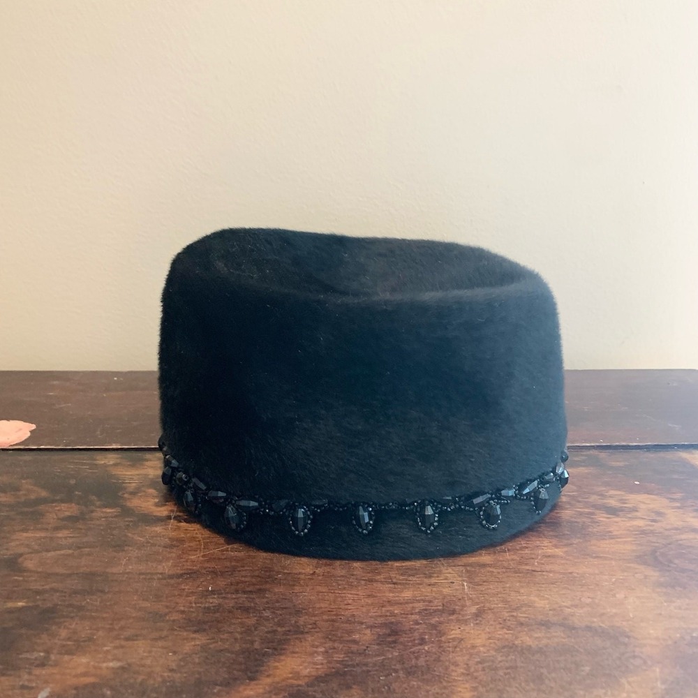 Jan Leslie Helios French Room 1960s beaded mourning Vintage‎ Hat made in Italy